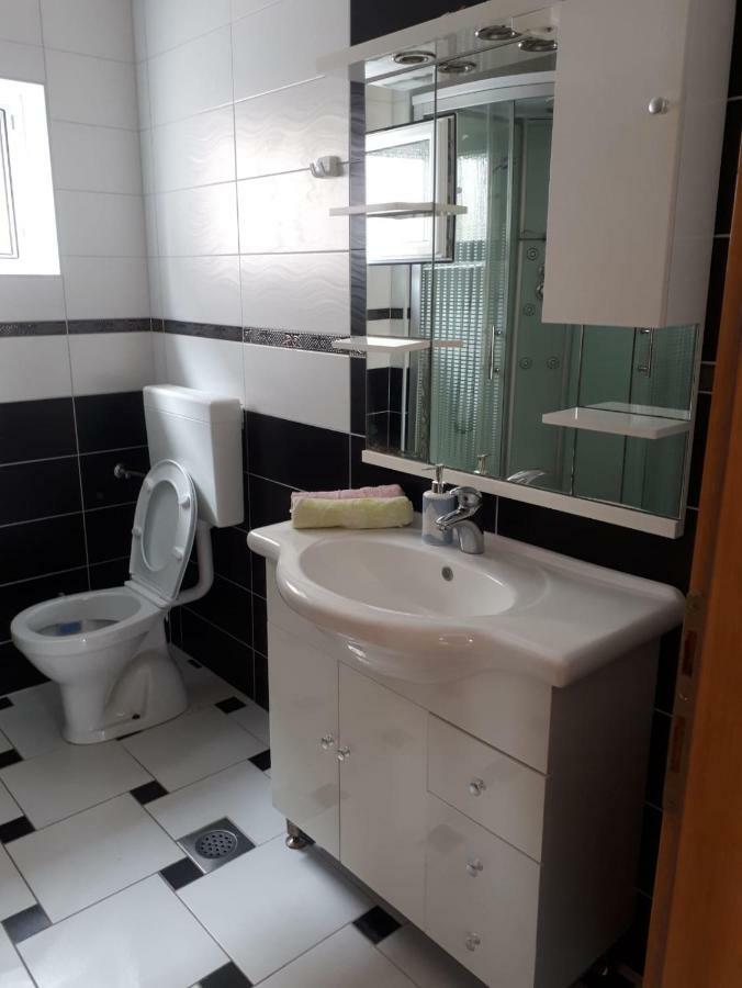 Apartmani Kuzmic Vrsi Exteriér fotografie