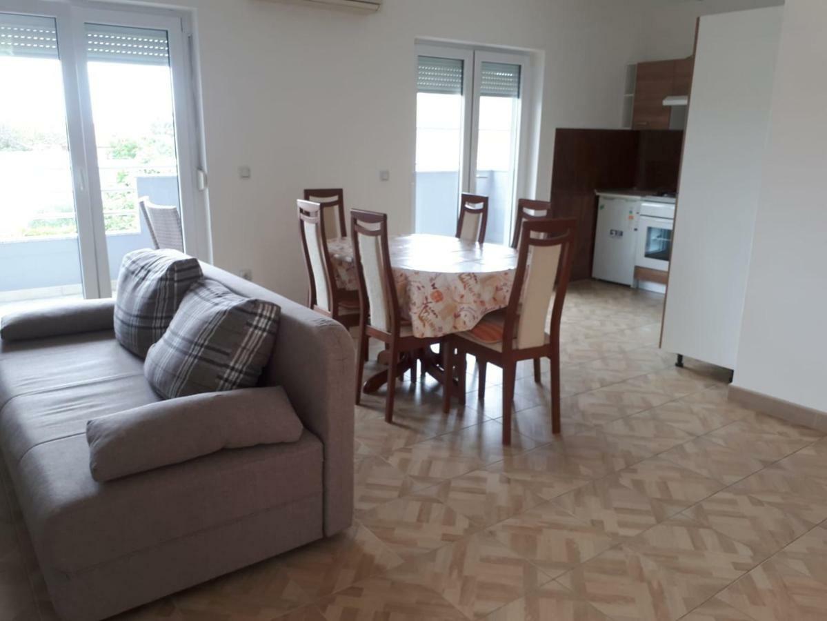 Apartmani Kuzmic Vrsi Exteriér fotografie