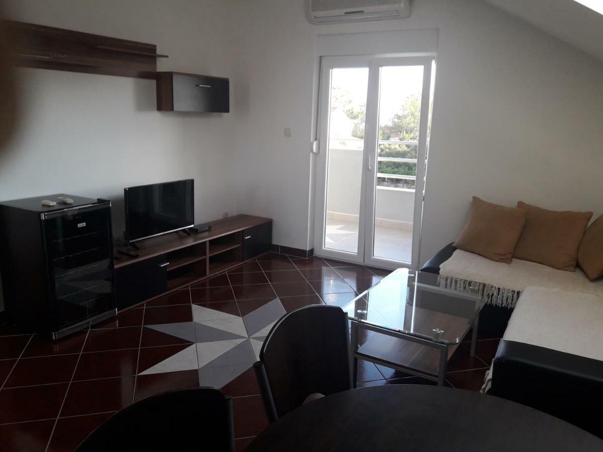 Apartmani Kuzmic Vrsi Exteriér fotografie